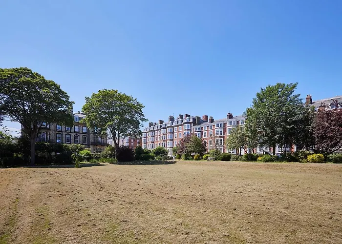 Host & Stay - Brooklands Timeless