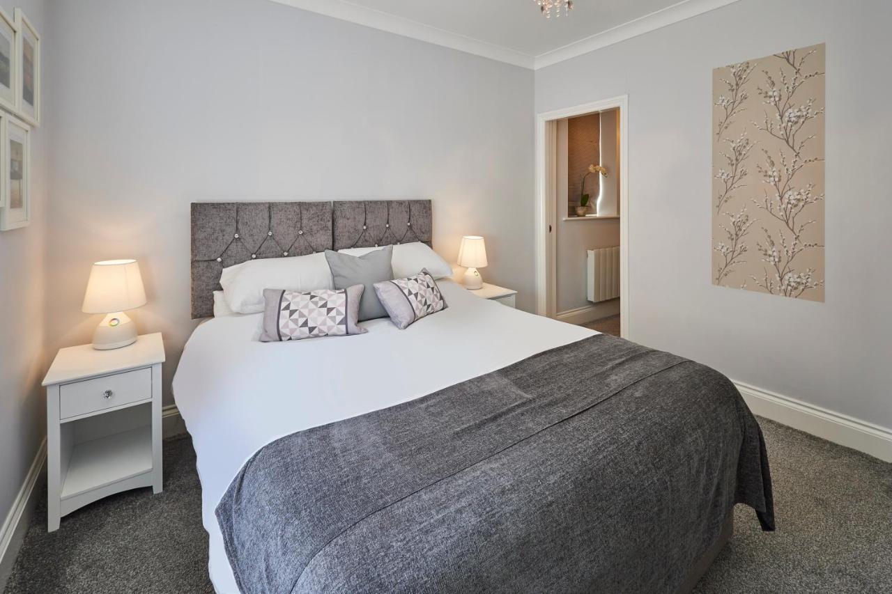 Apartamento Host & - Brooklands Timeless